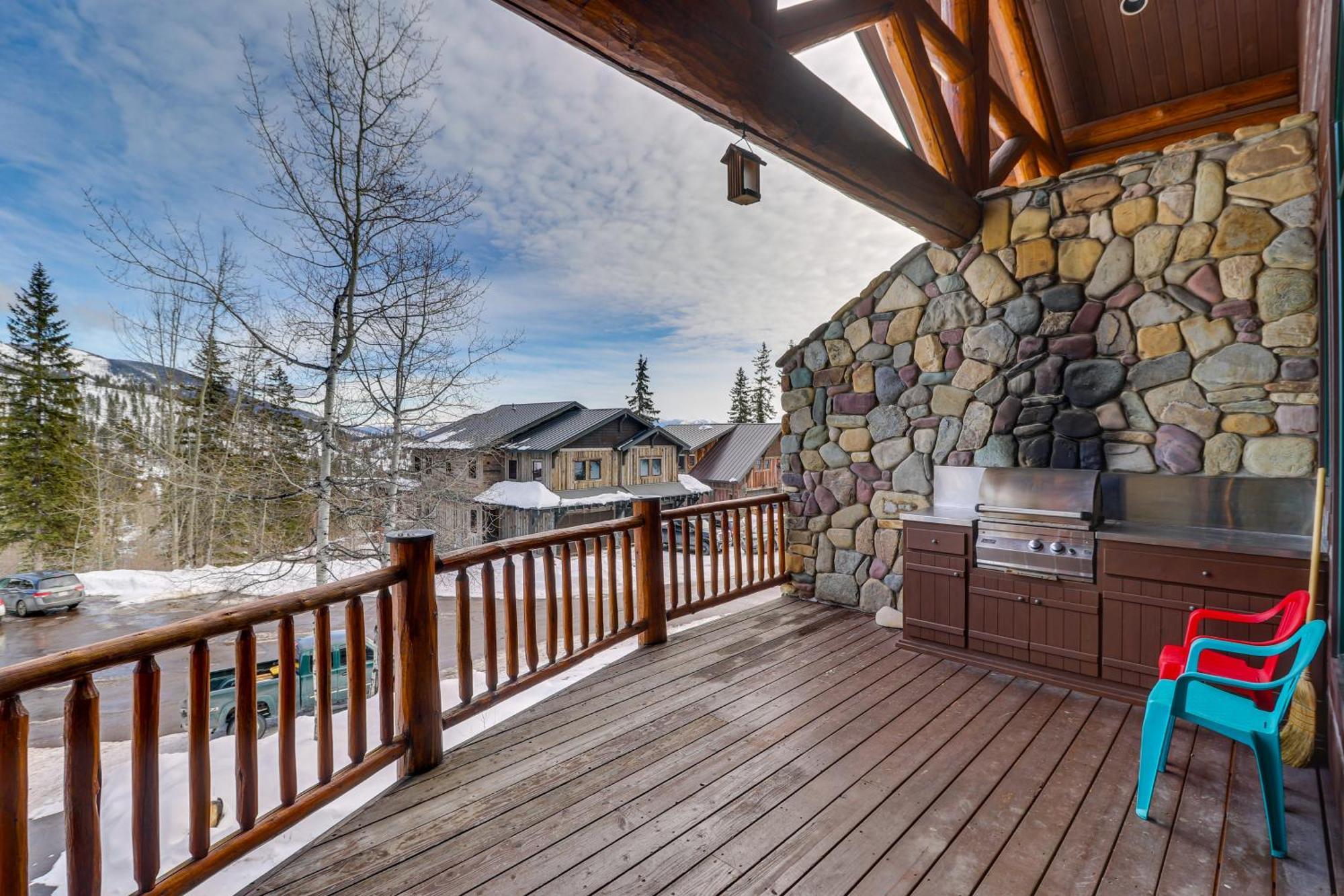 Spacious Whitefish Home With Sauna And Ski Resort View Екстериор снимка
